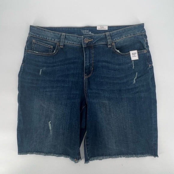NWT Time And Tru Mid Rise Distressed Cut Off Jean Shorts Size 18 Women’s - Picture 1 of 7